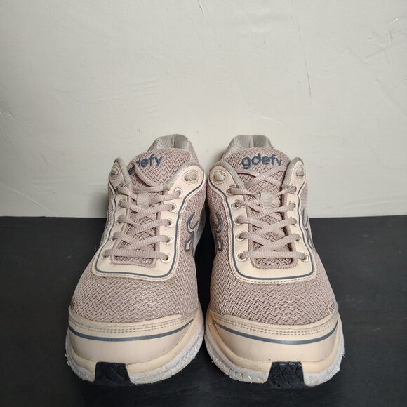 Gdefy Gravity Defyer Womens Size 10.5 Energiya VersaShock Cross Training Sneaker - Picture 2 of 9